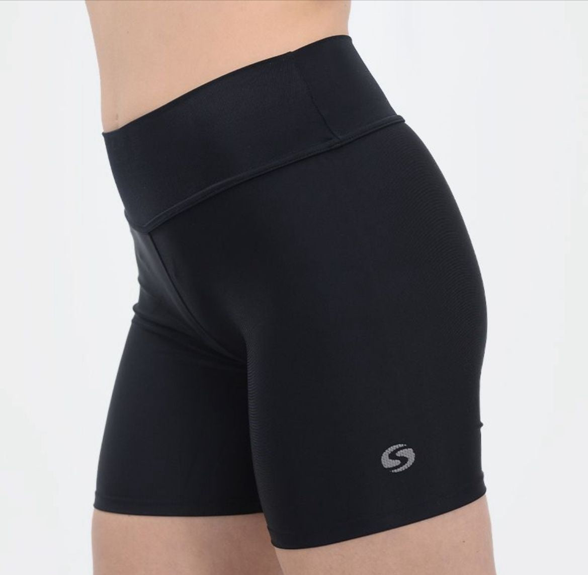 Ciclista corto con faja