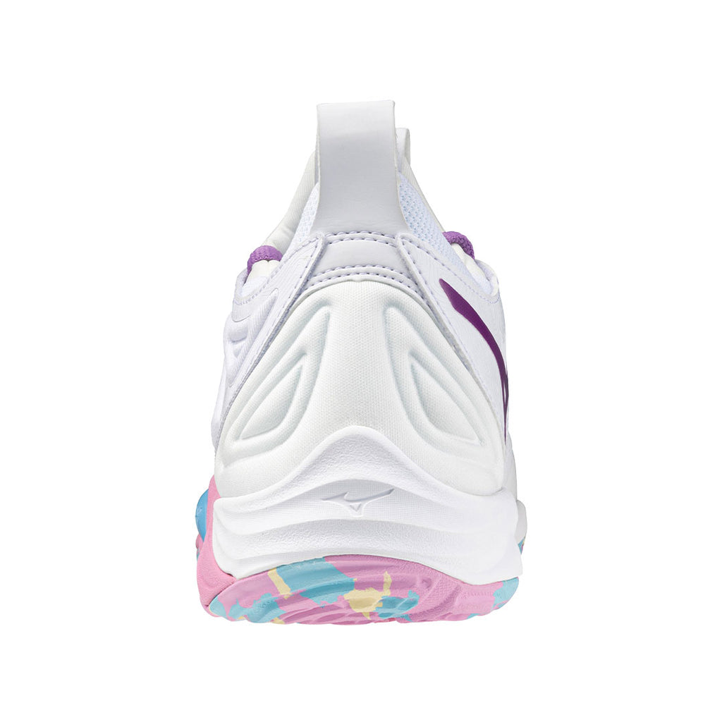 Mizuno Momentum 3